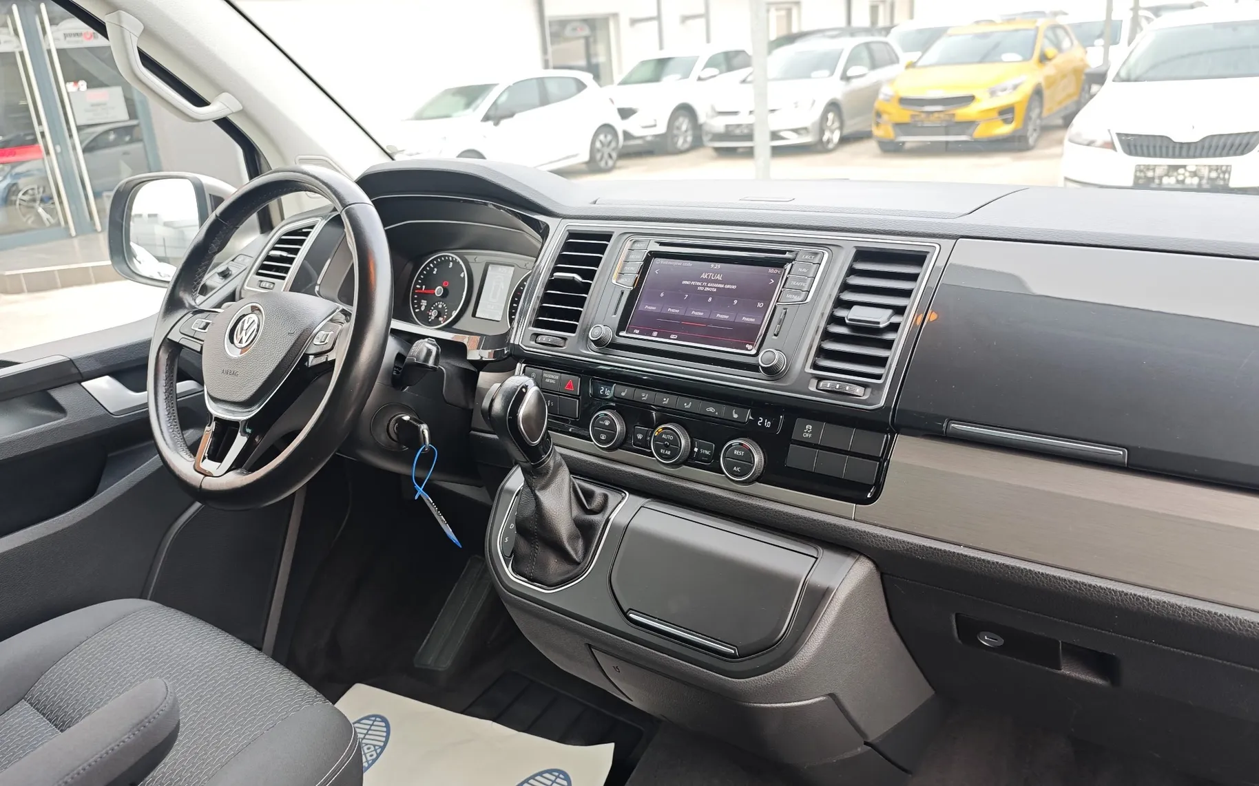 Zunanja slika - Volkswagen California - Beach 2,0 TDI 4MOTION DSG - 17