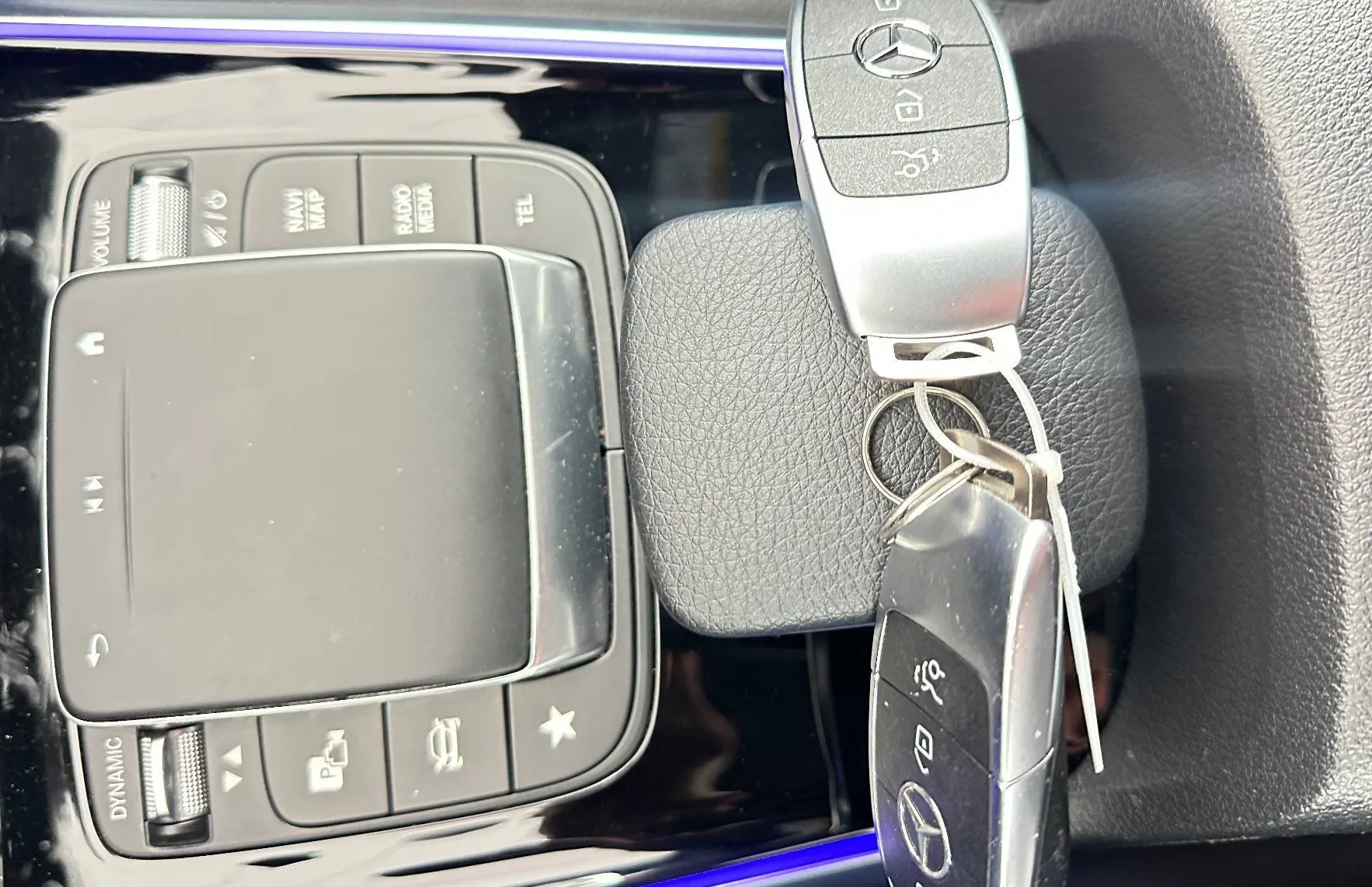 Zunanja slika - Mercedes-Benz EQA - 250 Business.KAMERA.NAVI.USNJE.LED.SAMO 57.590 KM - 2