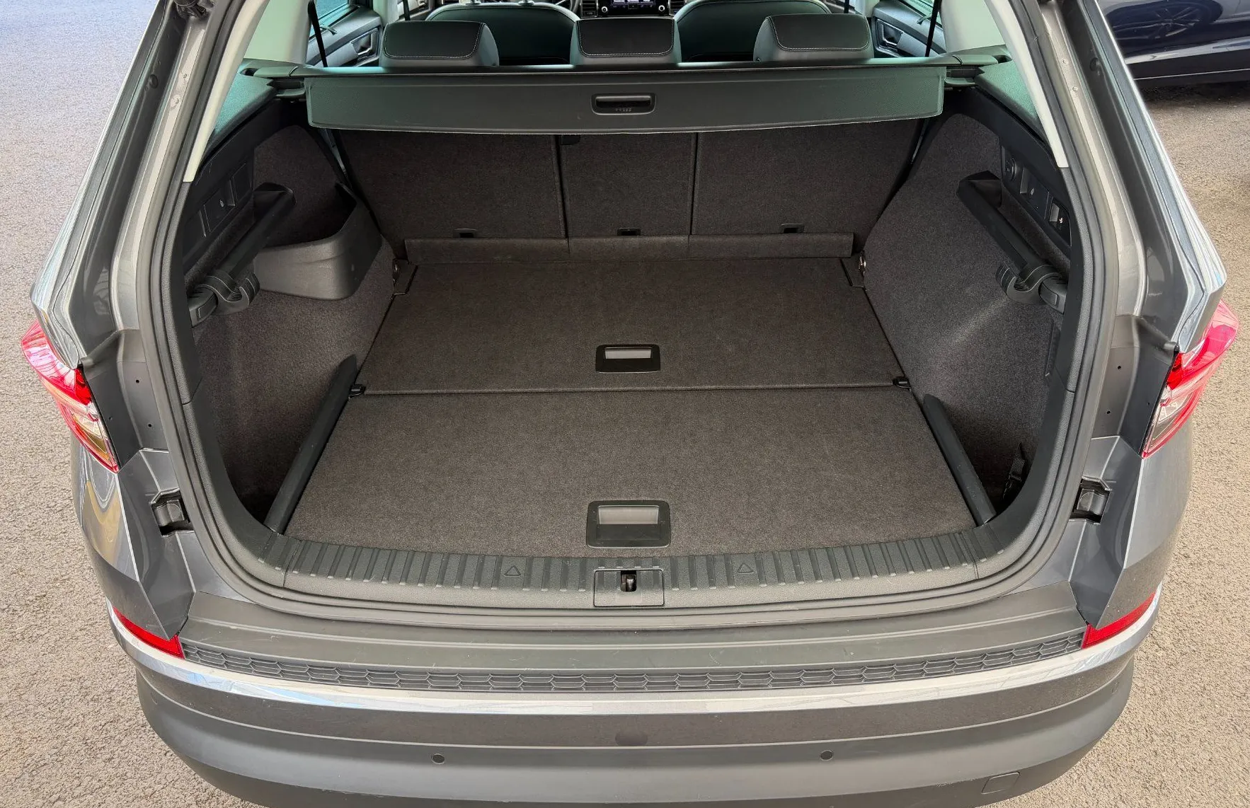 Zunanja slika - Škoda Kodiaq - Style 2.0 TSI DSG 4x4 SLO 1.Lastnik KAMERA-KLJUKA - 12