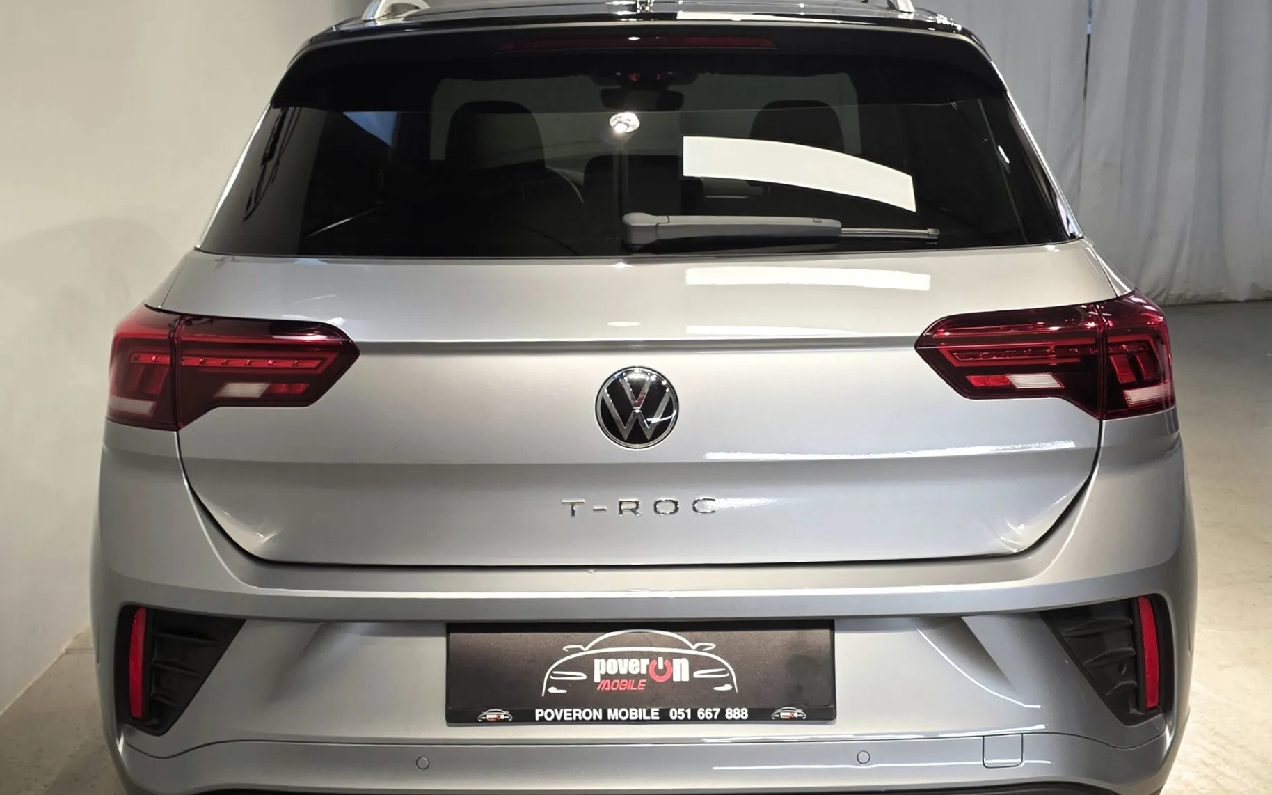 Zunanja slika - VW T-Roc - 1,5 TSI BMT R-Line DSG 1.LAST SLO VIRTUAL KAM iQLED - 4