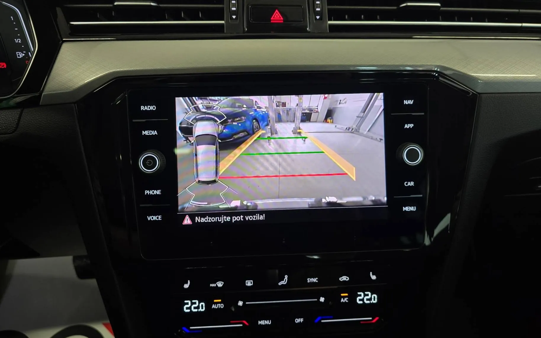 Notranja slika - Volkswagen Passat Variant - 2.0 TDI Business DSG - Matrix.virtual.pano.kamera - 19