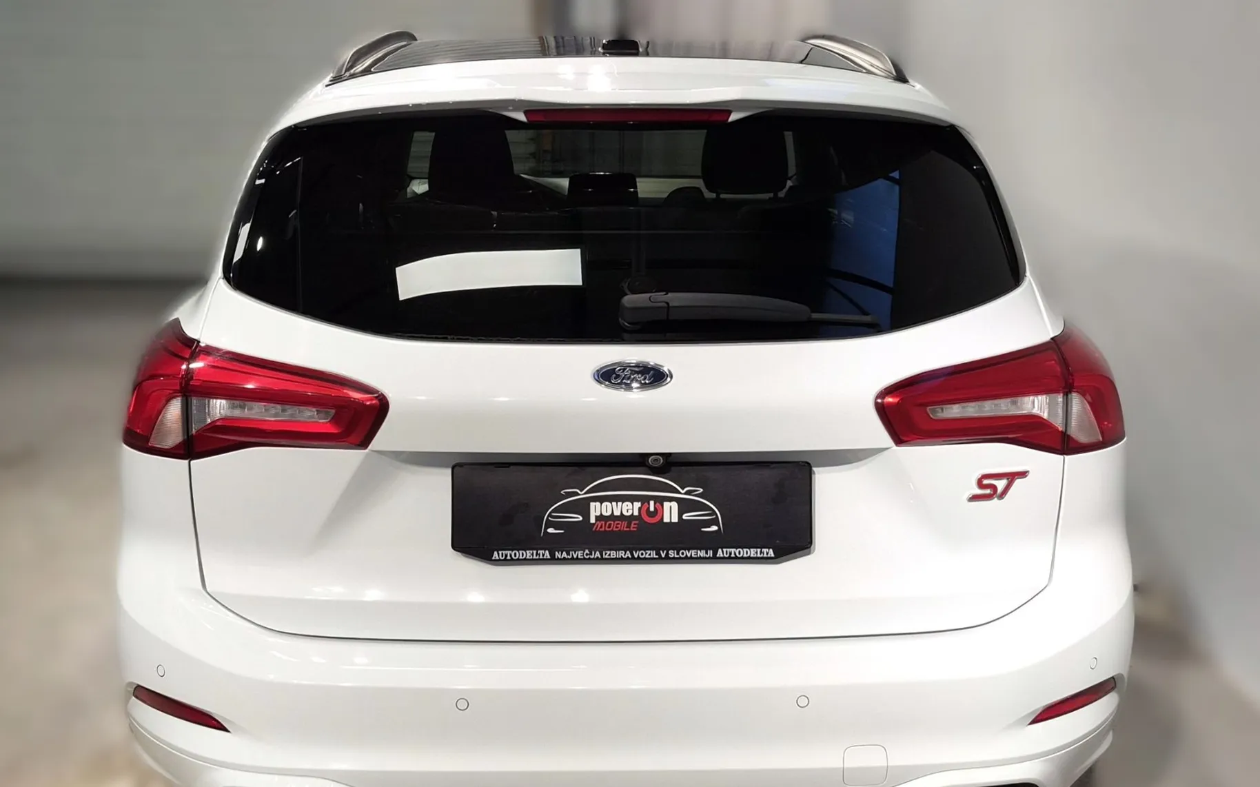 Zunanja slika - Ford Focus - 2.0TDCi ST NAVI PANO RECARO KAM LED - 4