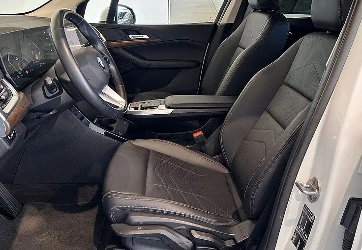 Zunanja slika - BMW Serija 2 - Active Tourer: 218d Luxury Line Avt. -LED-NAVI- - 9
