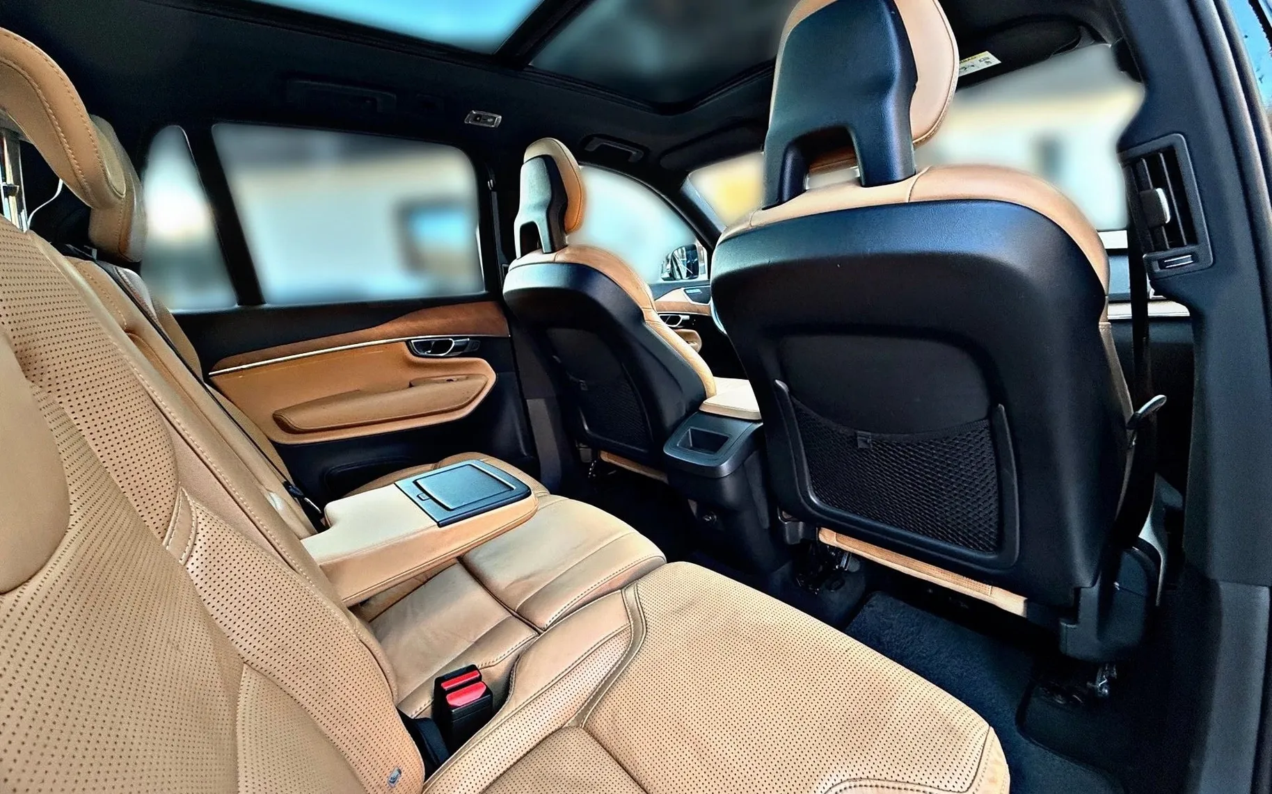 Notranja slika - Volvo XC90 - D5 AWD A INSCRIPTION-PANO-MATRIX-HLAJENJE-ATRAKT.. - 11