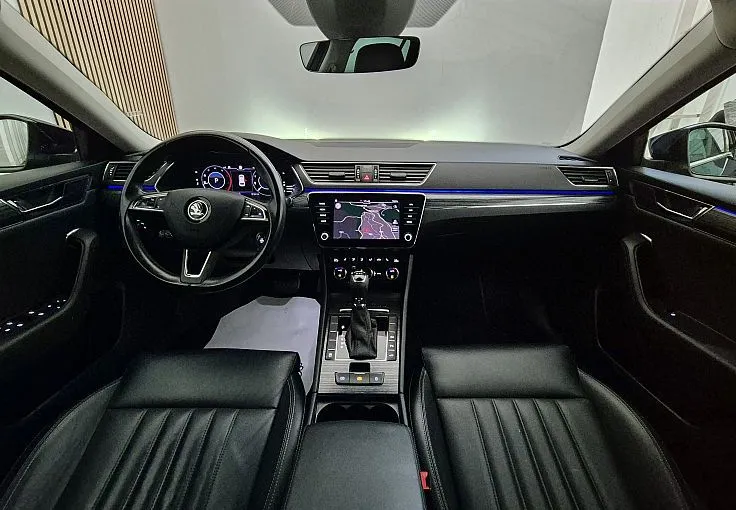 Zunanja slika - Škoda Superb - Combi 2.0 TDI L K DSG ACC-USNJE-MATRIX-VIRTUAL - 7