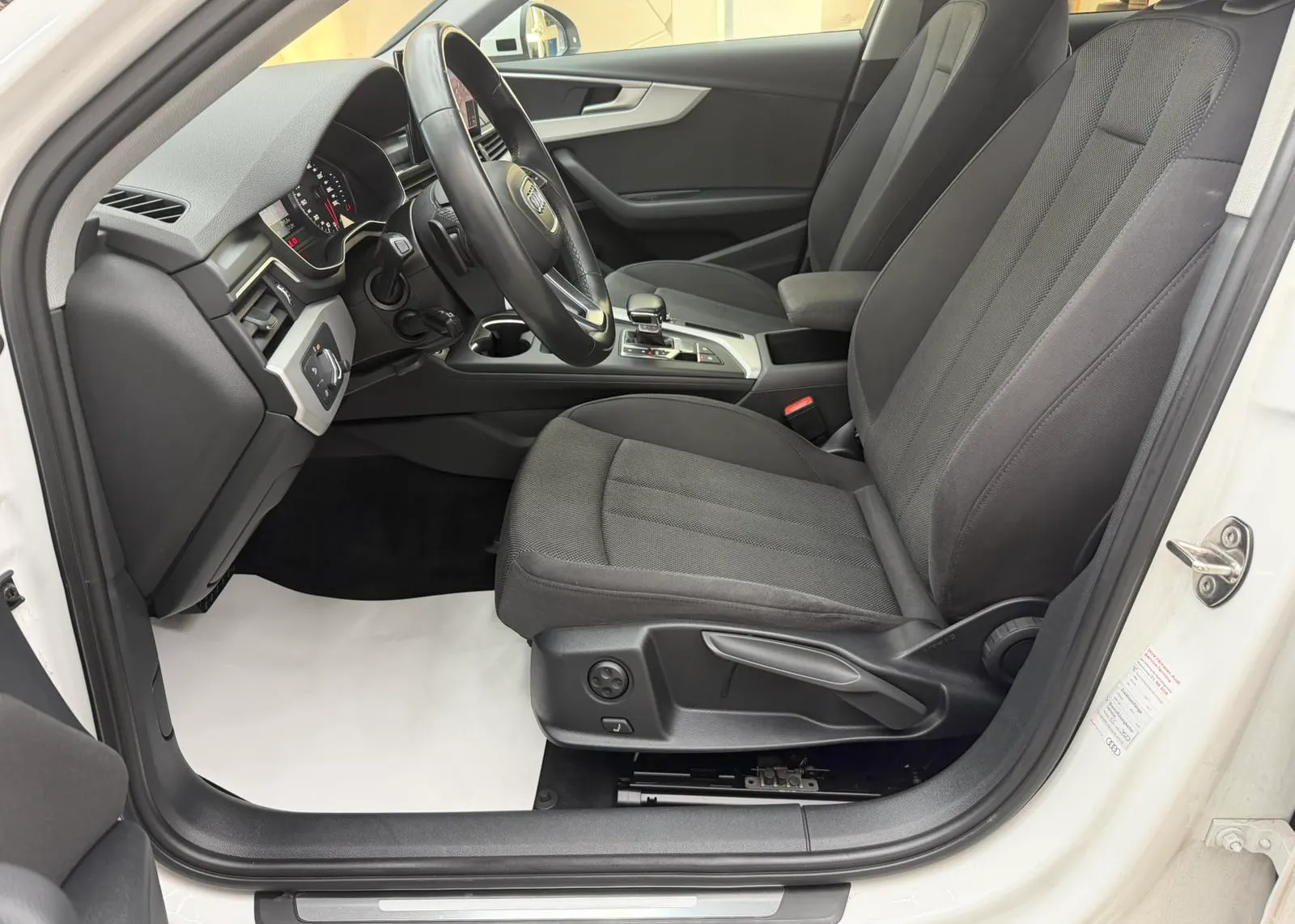 Zunanja slika - Audi A4 - Avant 35 TDI S tronic - 4