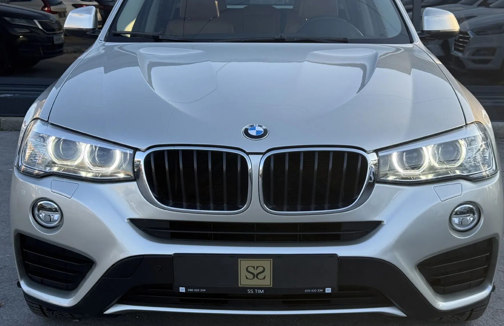 Zunanja slika - BMW X4 - serija :  xDrive20d LED Usnje ALU 18 Kljuka Navi BT - 3
