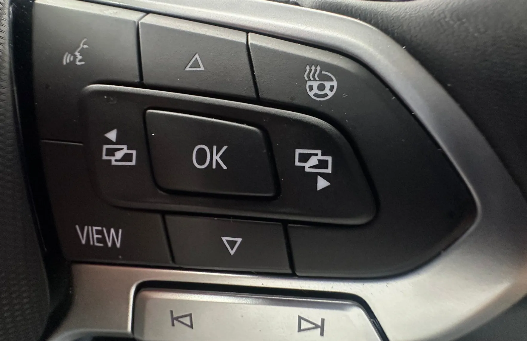 Zunanja slika - Volkswagen Passat - Variant 1.5 eTSI Business DSG.NEMŠKI.KLJUKA.KAMERA.LED.ACC - 18
