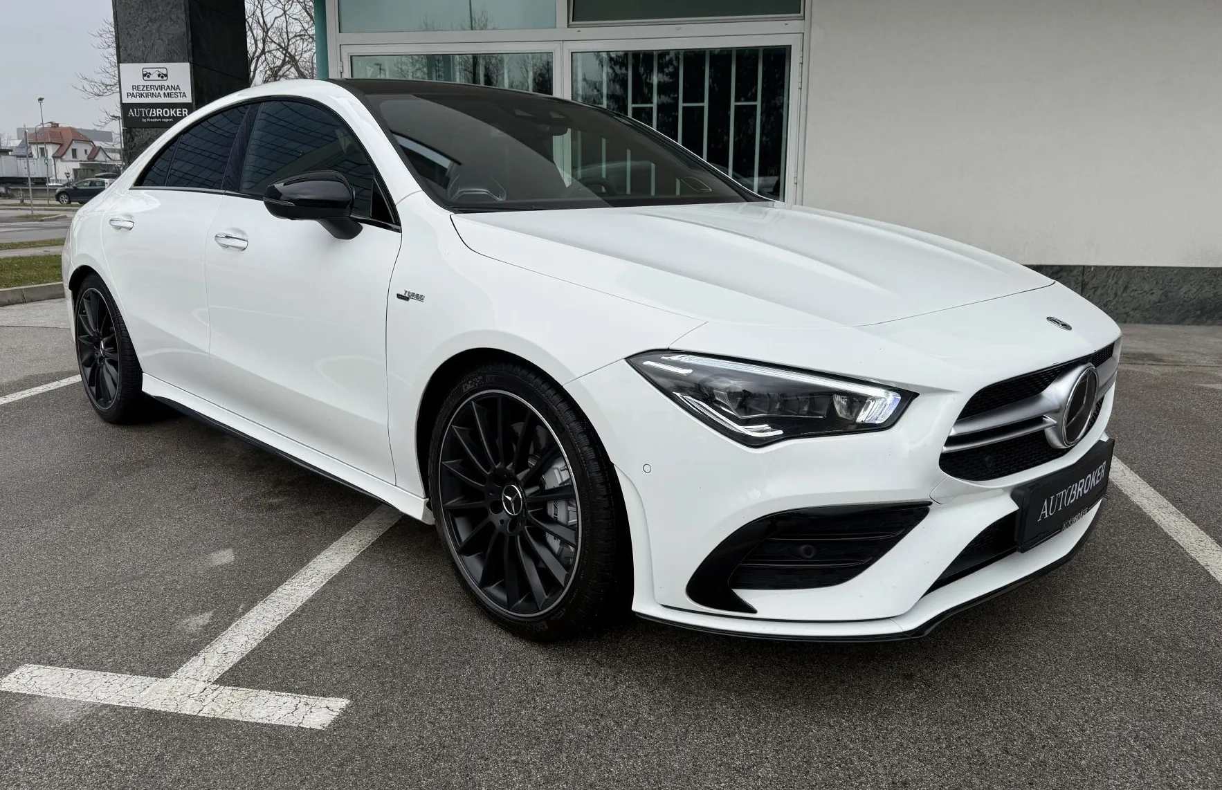 Zunanja slika - Mercedes-Benz CLA-Razred - CLA 35 AMG 4M Head-Up Burmester AMG Performance - 3