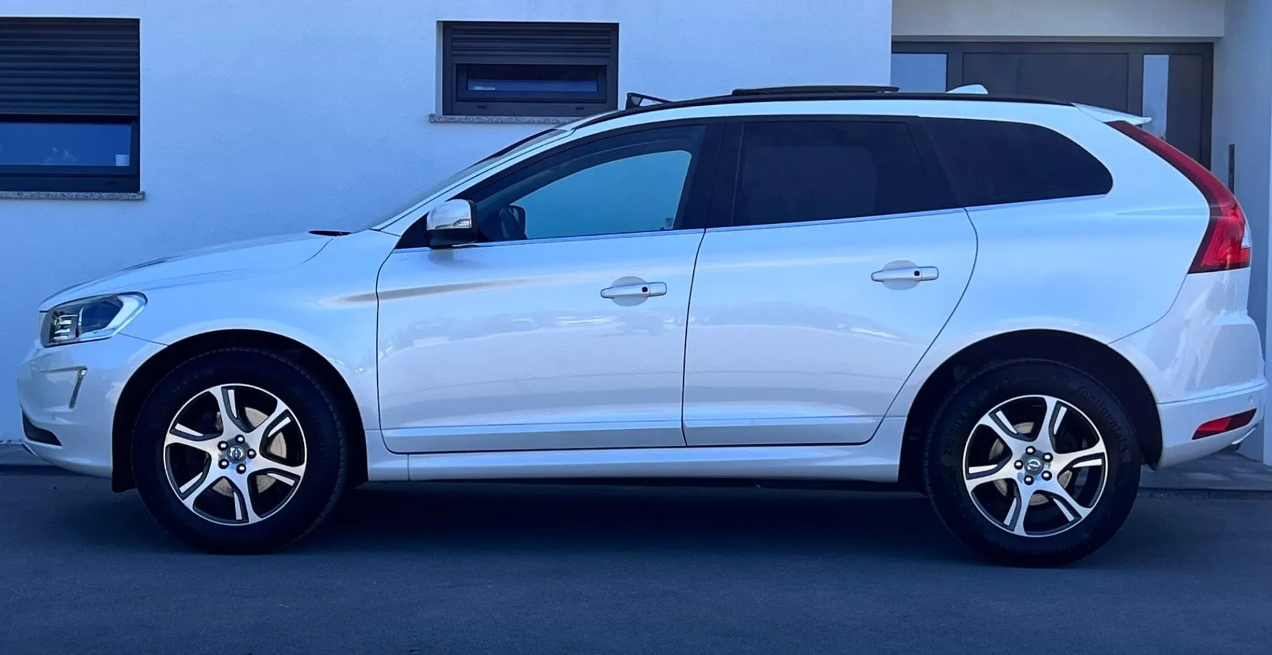 Zunanja slika - Volvo XC60 - T5 Summum Geartronic+1.LAST+NAVI+XENON - 5