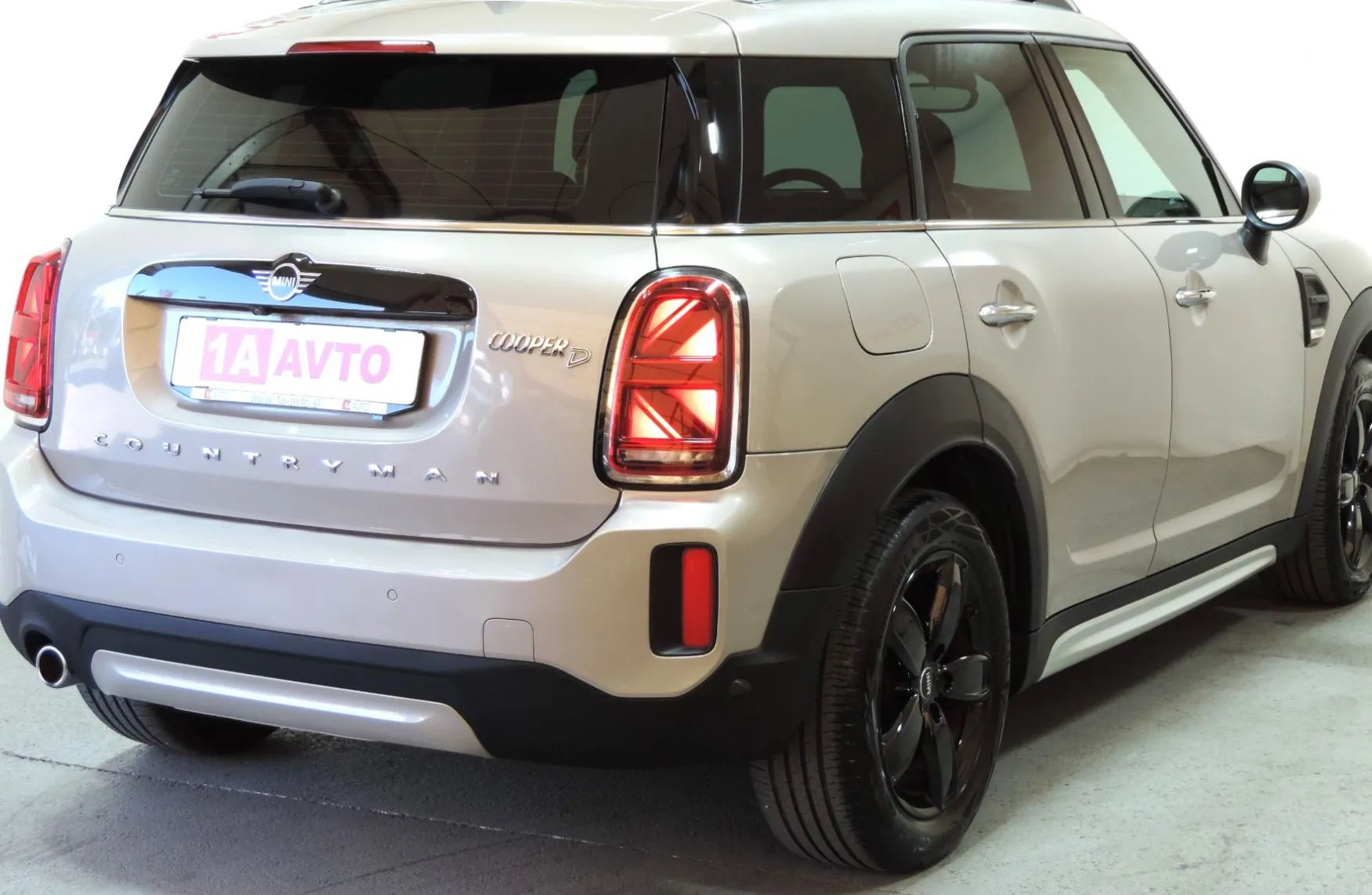 Zunanja slika - MINI Countryman - Cooper D Avt. LED-KAMERA-KEYLESS - 5