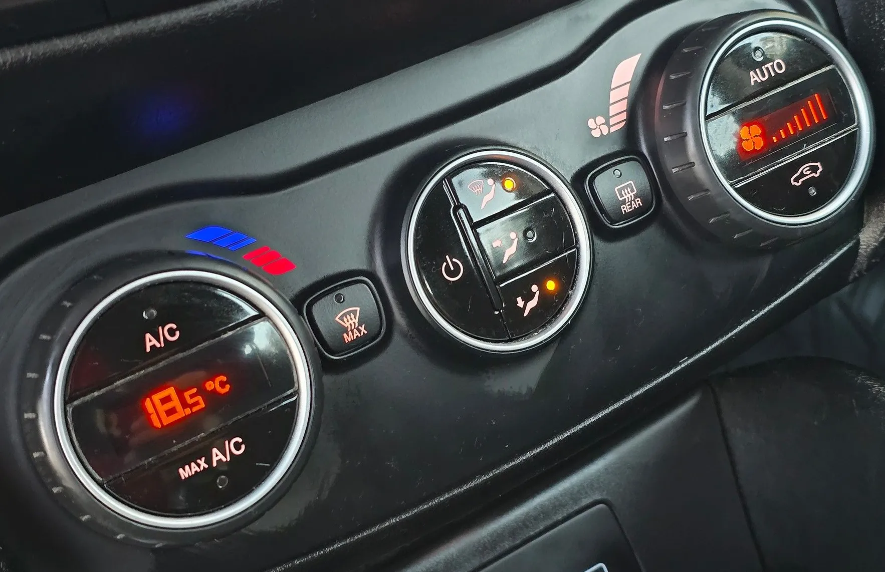 Zunanja slika - Fiat Tipo - 1.4 16V ALU PLATIŠČA-ZASLON-KLIMA-SAMO 52385KM - 15