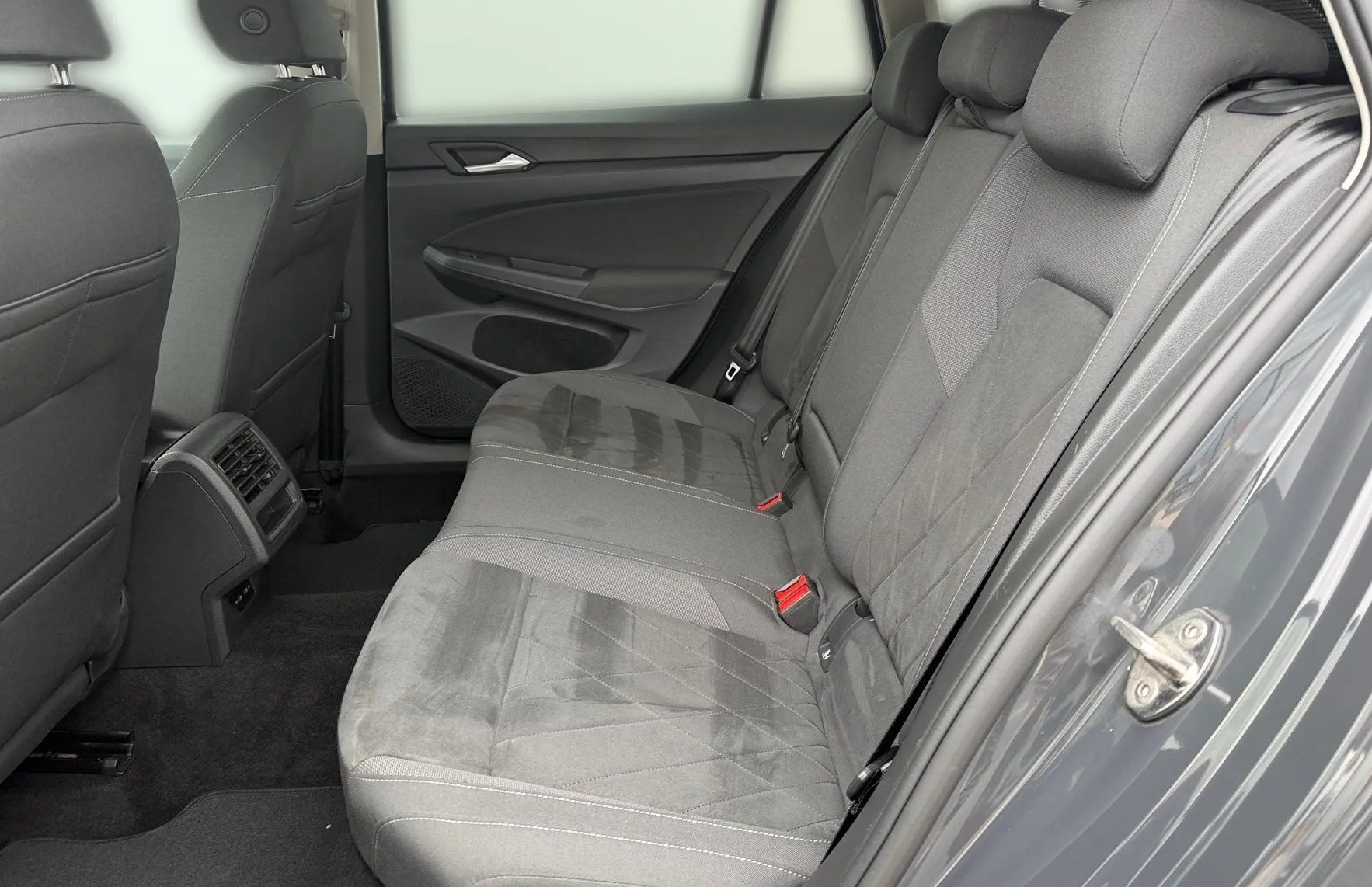 Zunanja slika - VW Golf - Variant 2.0 TDI BMT Life DSG-ACC-LED-Vlečna kljuka-Masaža - 11