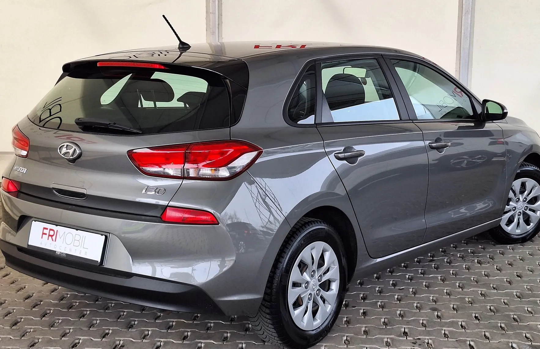 Zunanja slika - Hyundai i30 - 1.0 T-GDI TREND •SLO• - 3
