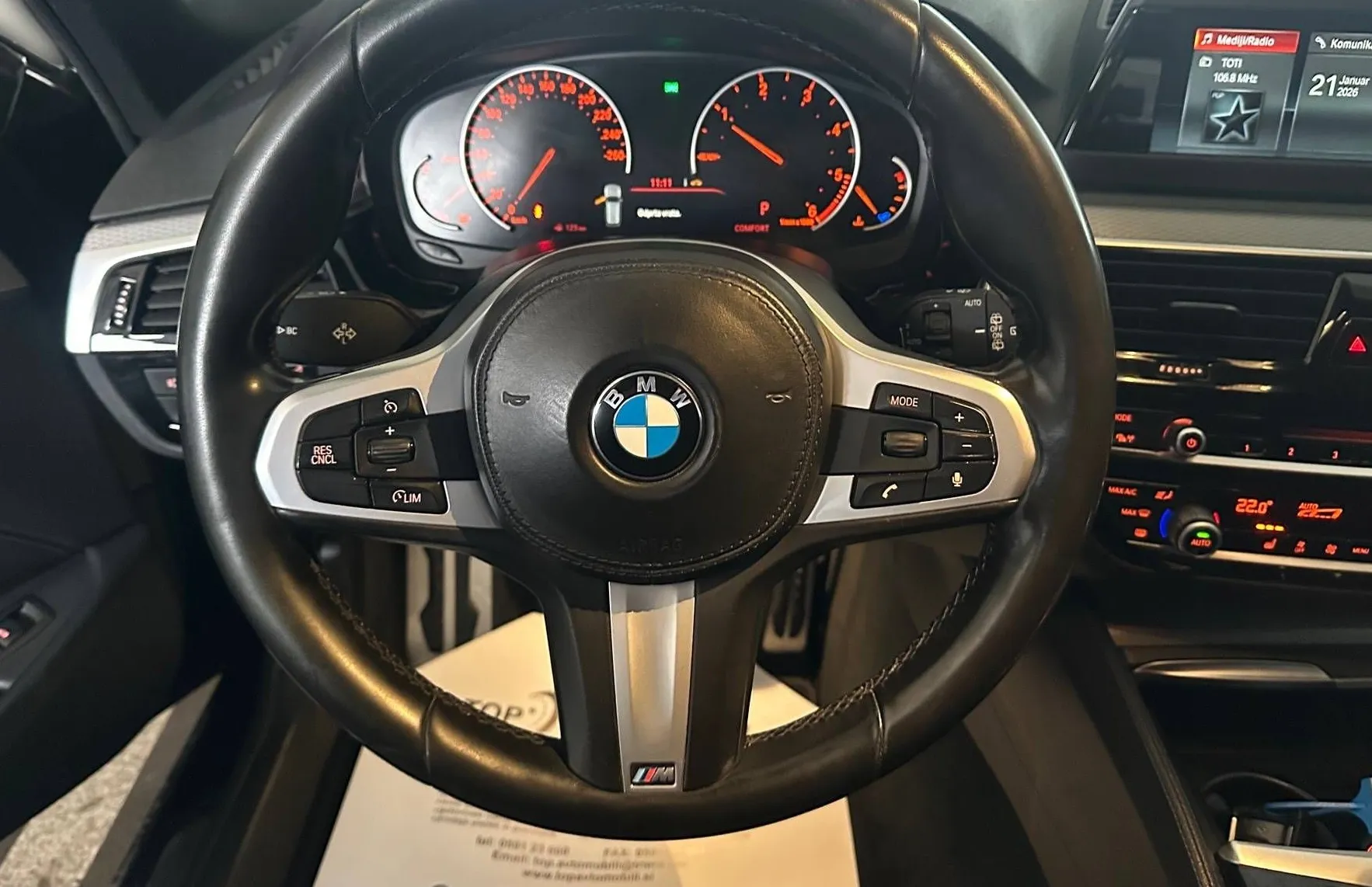 Zunanja slika - BMW Serija 5 - Touring: 520d M-PAKET FUL LED NAVI TEMP PANO PDC KLJUKA - 10
