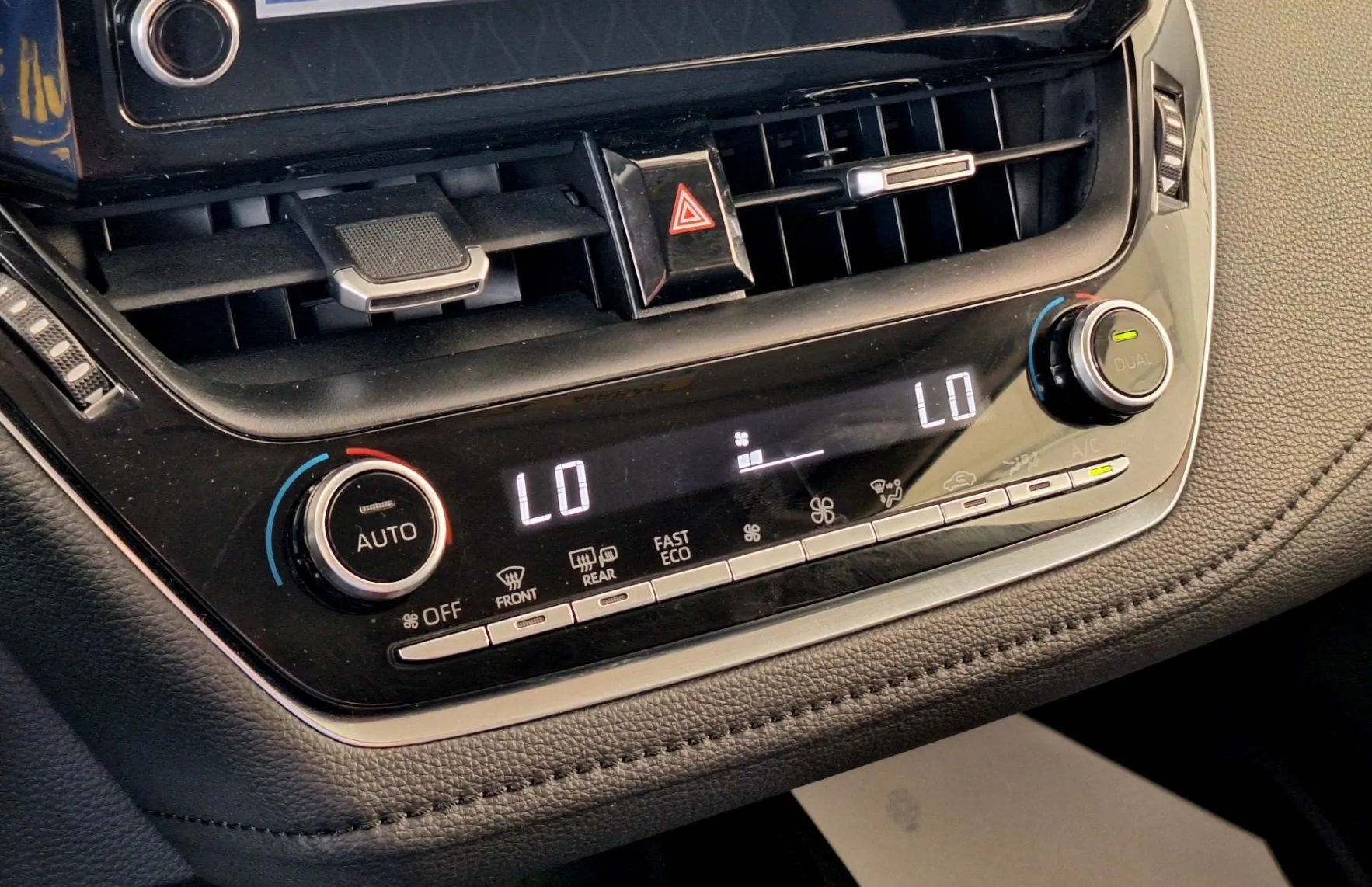 Zunanja slika - Toyota Corolla - Hybrid 1.8 VVT-i Sol Avt. - 14