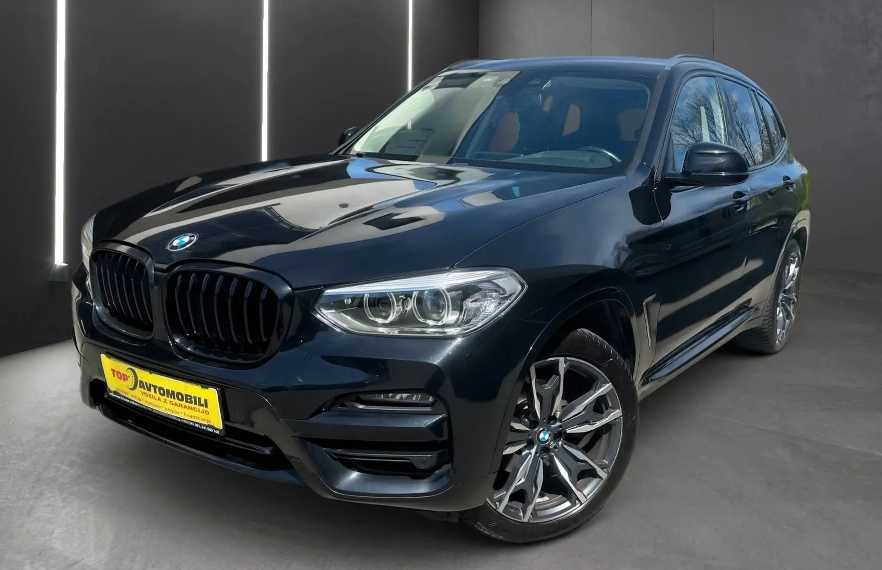 Zunanja slika - BMW X3 - serija :  xDrive 20d X-LINE FUL LED NAVI TEMP PDC AMBIENT - 1
