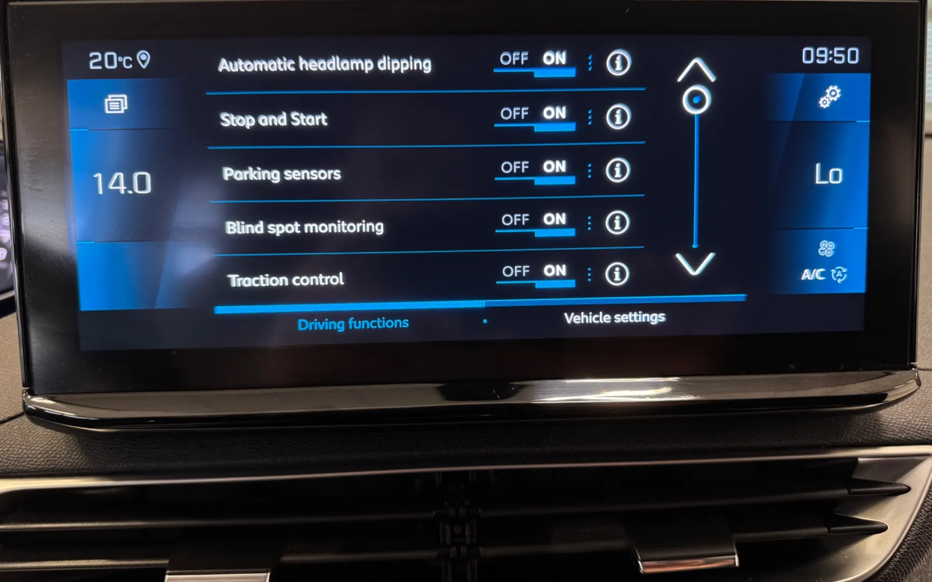 Zunanja slika - Peugeot 3008 - 1,2-130KM-ALLURE-AUT-FUL-LED-VIRTUAL-KAMERA-KEYLES - 15