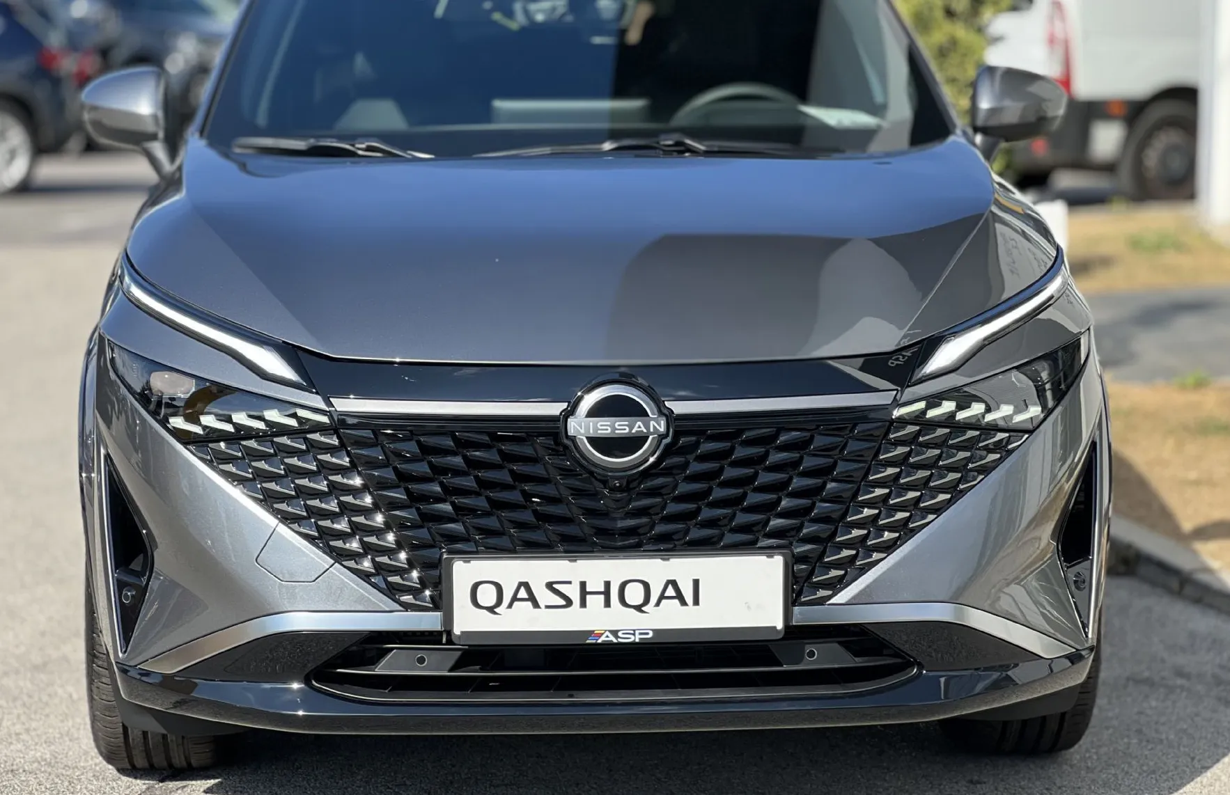 Zunanja slika - Nissan Qashqai - 1.3 DIG-T MHEV Tekna X-Tronic - 11