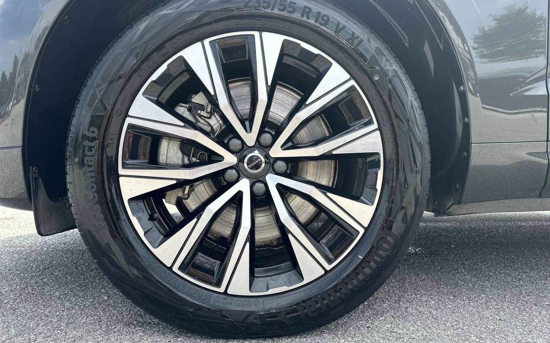 Notranja slika - Volvo XC60 - B4D AWD Plus Dark Avt. - 9