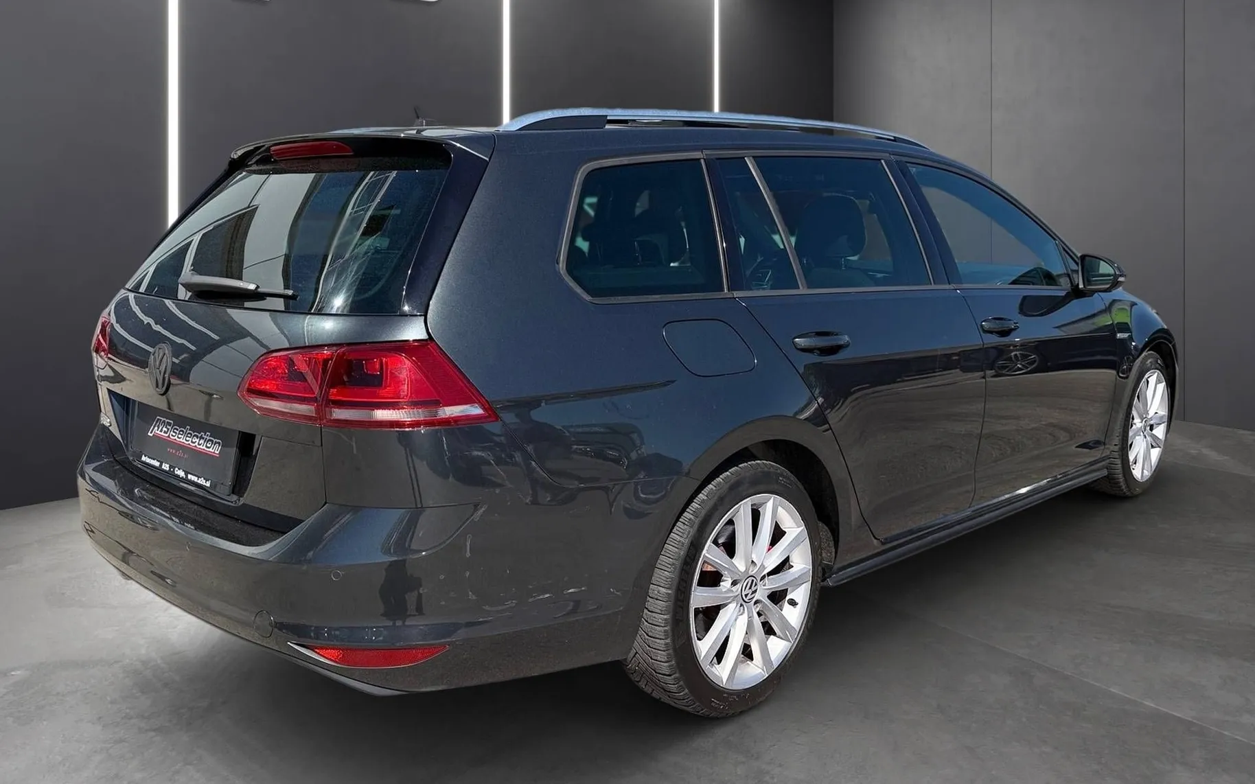 Zunanja slika - Volkswagen Golf Variant - 2.0 GTD BMT DSG Panorama - Kamera - Kljuka - 3