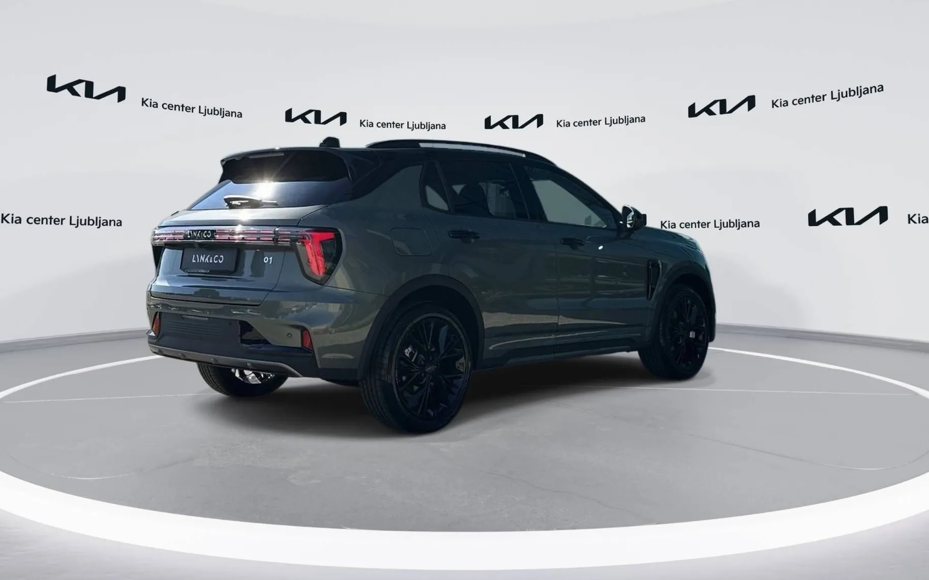 Zunanja slika - Lynk & Co 01 - More 2025 Priključni hibrid... - 5