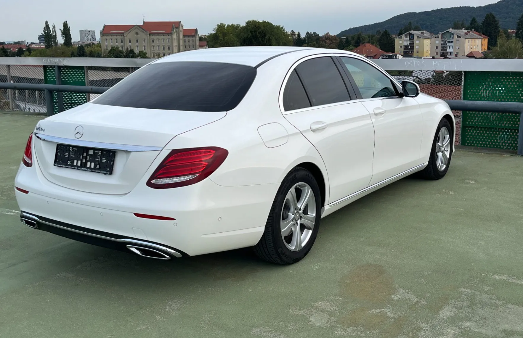Zunanja slika - Mercedes-Benz E-Razred - E 200 d Avantgarde Avt. LED.VZR. KAM.2XPDC.NAVI - 7