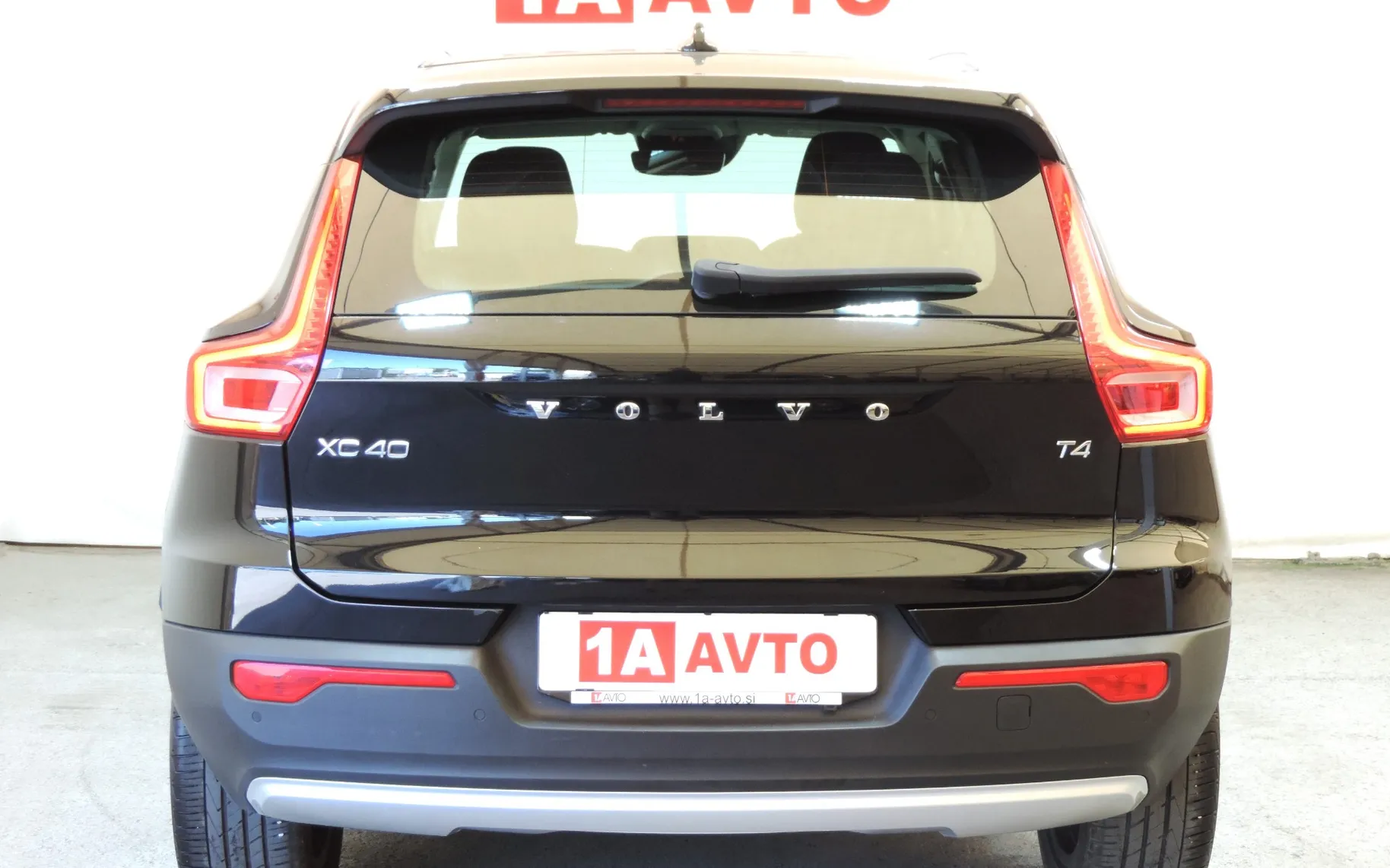 Zunanja slika - Volvo XC40 - T4 Recharge Twin Engine Inscription Avt. - 11
