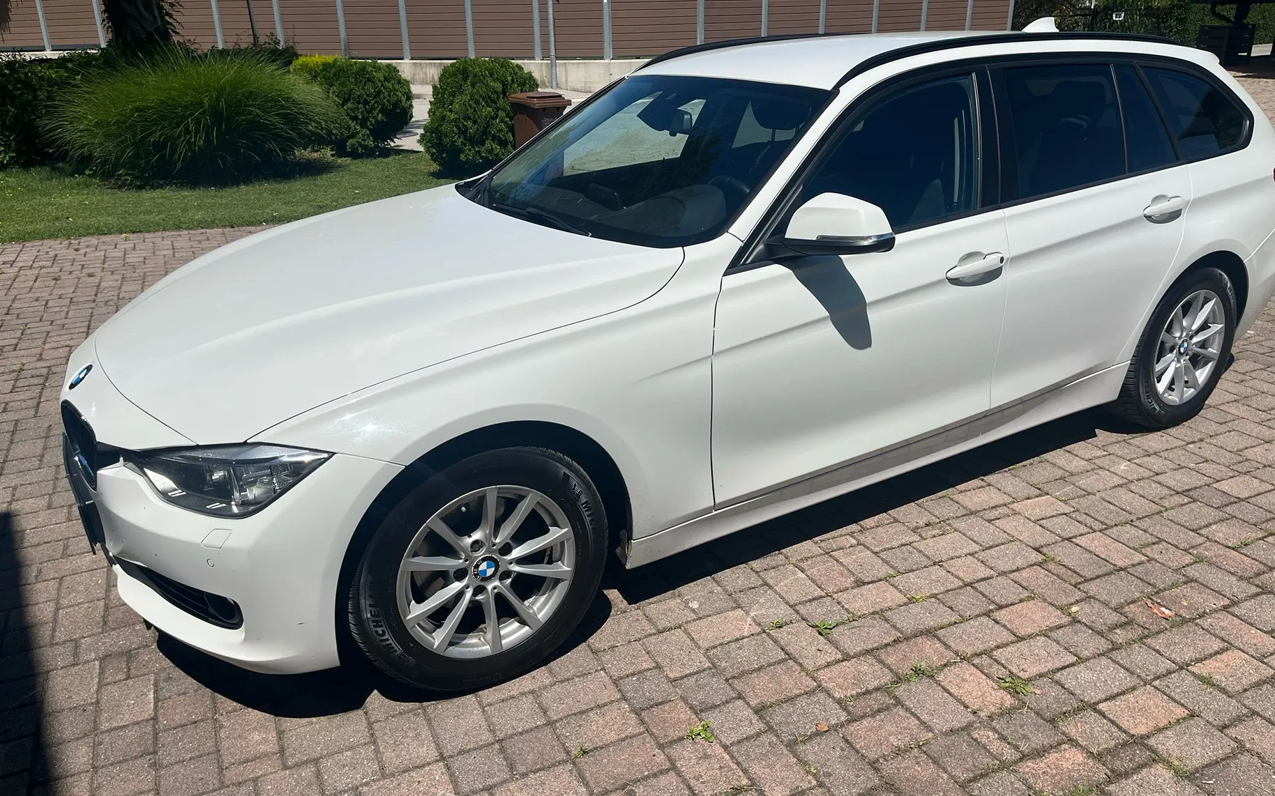 Zunanja slika - BMW Serija 3 - 318/TOURING/dxDrive - 2