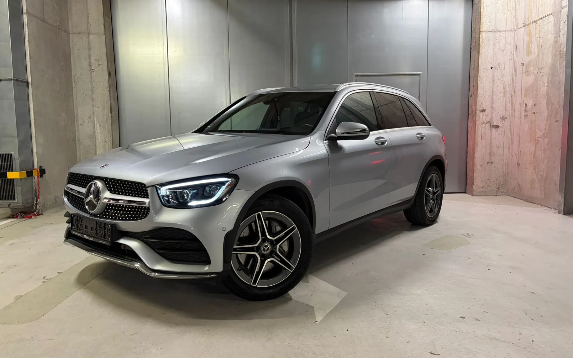 Zunanja slika - Mercedes-Benz GLC-Razred - 300 4MATIC - ODLIČNO OHRANJENO VOZILO - - 1