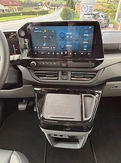 Zunanja slika - Ford Tourneo - Custom TITANIUM X 2.5 HYBRID 232KM PHEV L2H1 -DOBAVA FEB. - 8