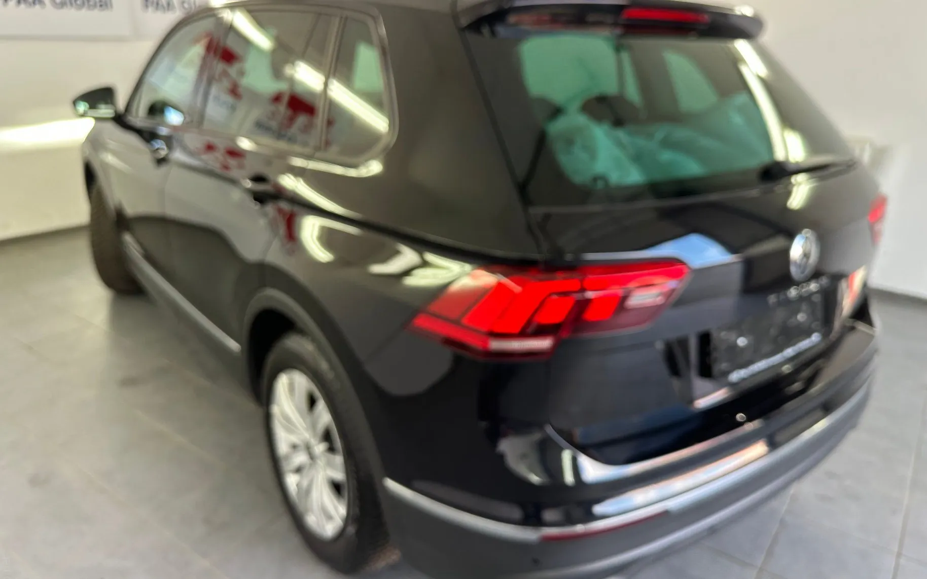 Zunanja slika - Volkswagen Tiguan - 2.0 TDI 110kW.NEMŠKI+4ALU.NAVI.AUT.GRET.SED.LED - 4