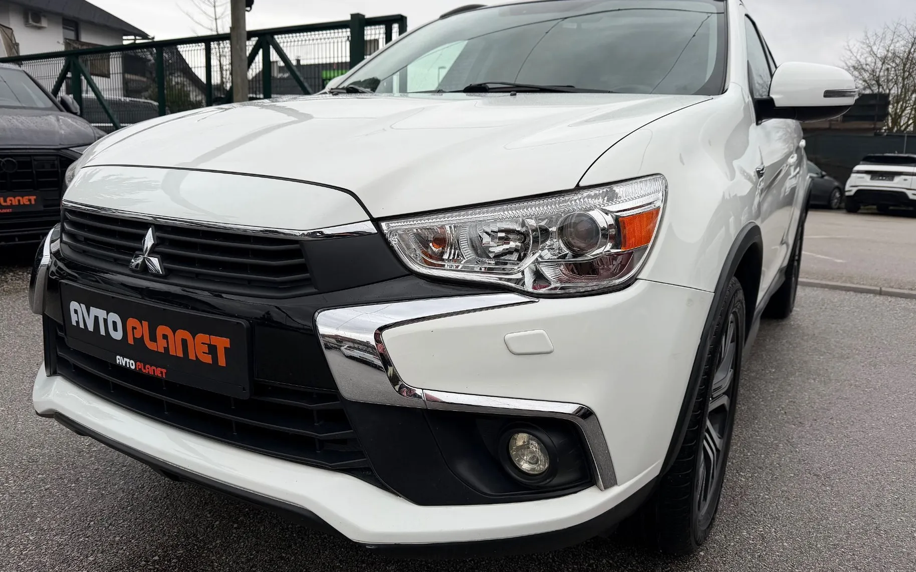Zunanja slika - Mitsubishi ASX - 2.2 DI-D 4WD AUT. Intense+ XENON NAVI PANO KAMERA - 7