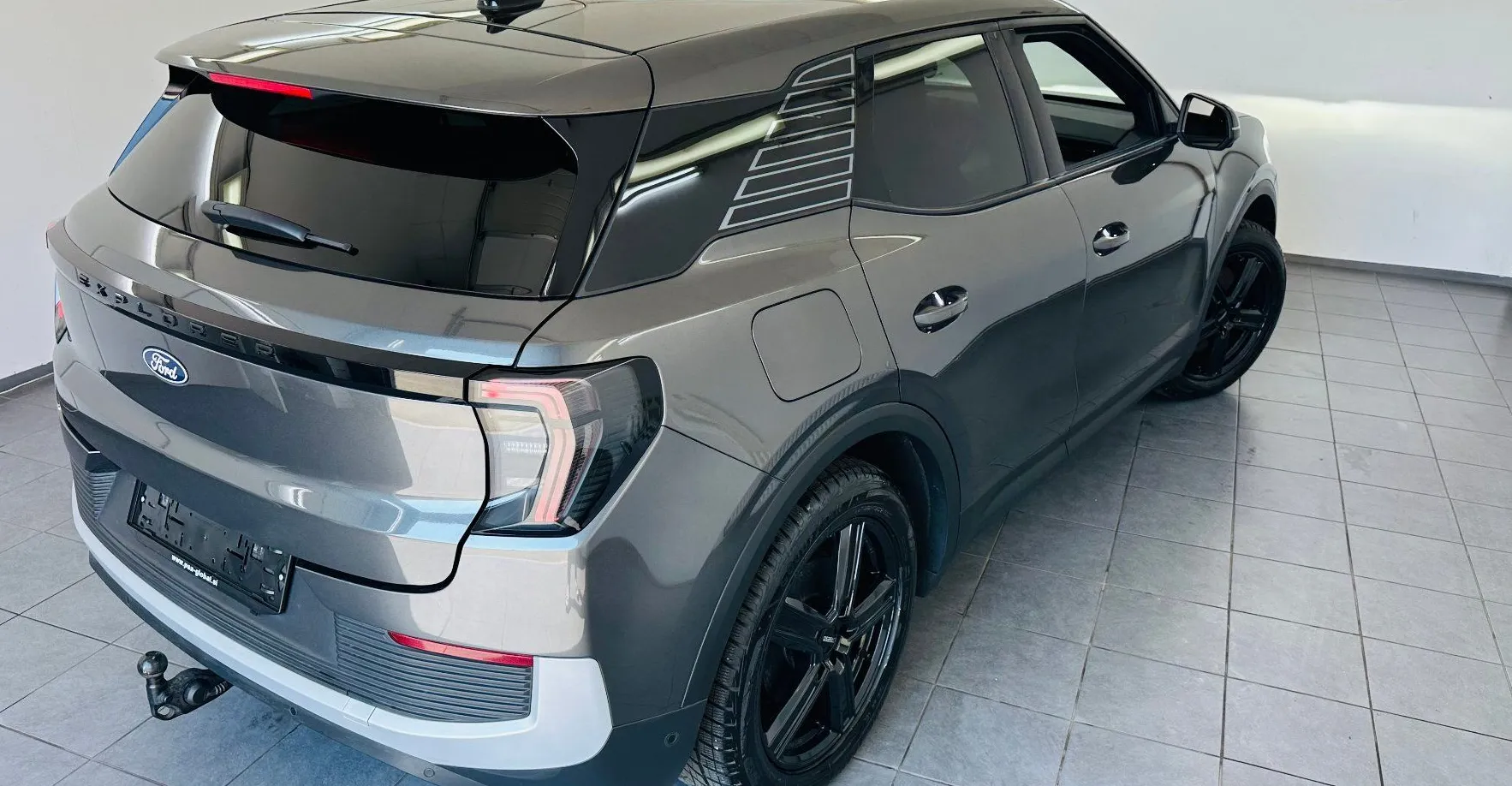 Zunanja slika - Ford Explorer - 82kWh 286HP Premium.KAMERA.LED.NAVI.USNJE.ACC.TOP - 9
