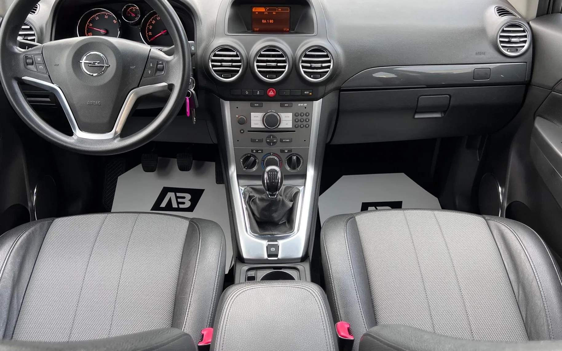 Notranja slika - Opel Antara - 2.2 CDTI+ALU+SAMO 107.208 km PREVOŽENIH - 12