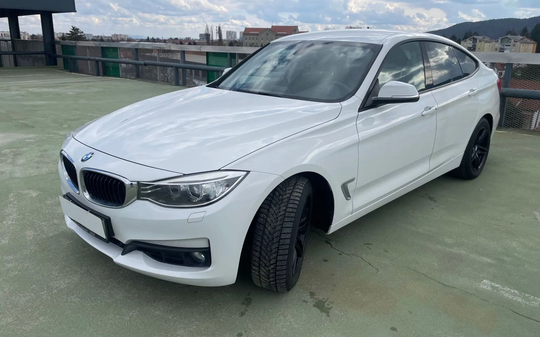 Zunanja slika - BMW Serija 3 - Gran Turismo: 320d xDrive NAVI.PDC.XSENON.VLEČNA NAPRAVA - 2
