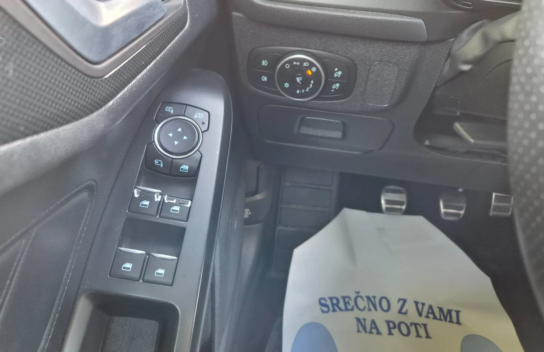 Zunanja slika - Ford Focus - 1.0  ST-Line navi-kamera-pdc-acc-alu - 17