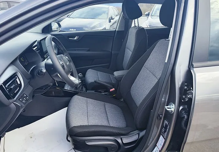 Zunanja slika - KIA Stonic - 1.2 DPI 57.9 kW  79 KM  LX Urban+ M T - 4