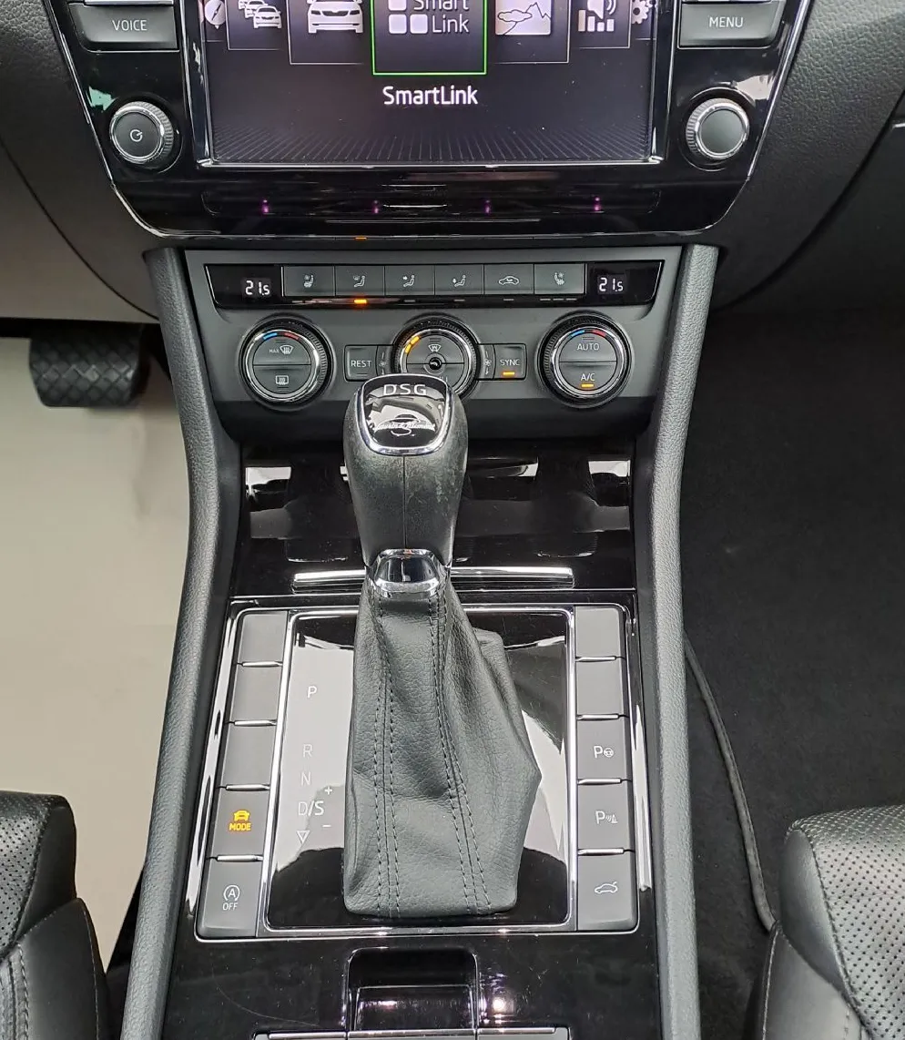 Zunanja slika - Škoda Superb - 2.0 TDI L K Combi 110 kW - 13