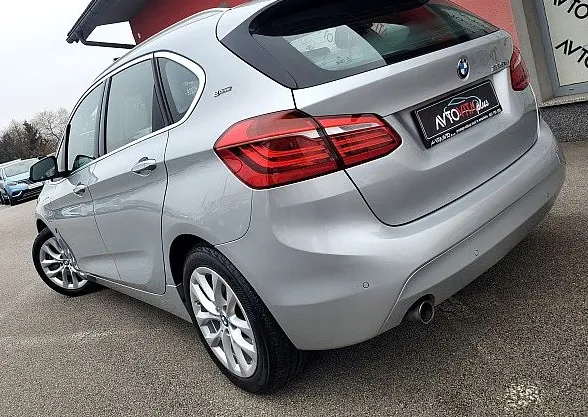 Zunanja slika - BMW Serija 2 - Active Tourer: 225xe iPerformance 4X4 PLUG-IN HYBRID LED - 1