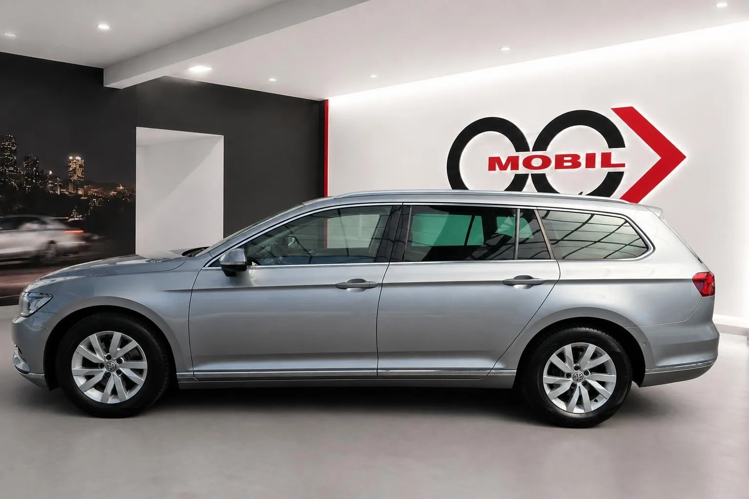 Notranja slika - Volkswagen Passat Variant - 2.0 TDI Highline - LED.alcantara.kamera.ACC.kljuka - 8