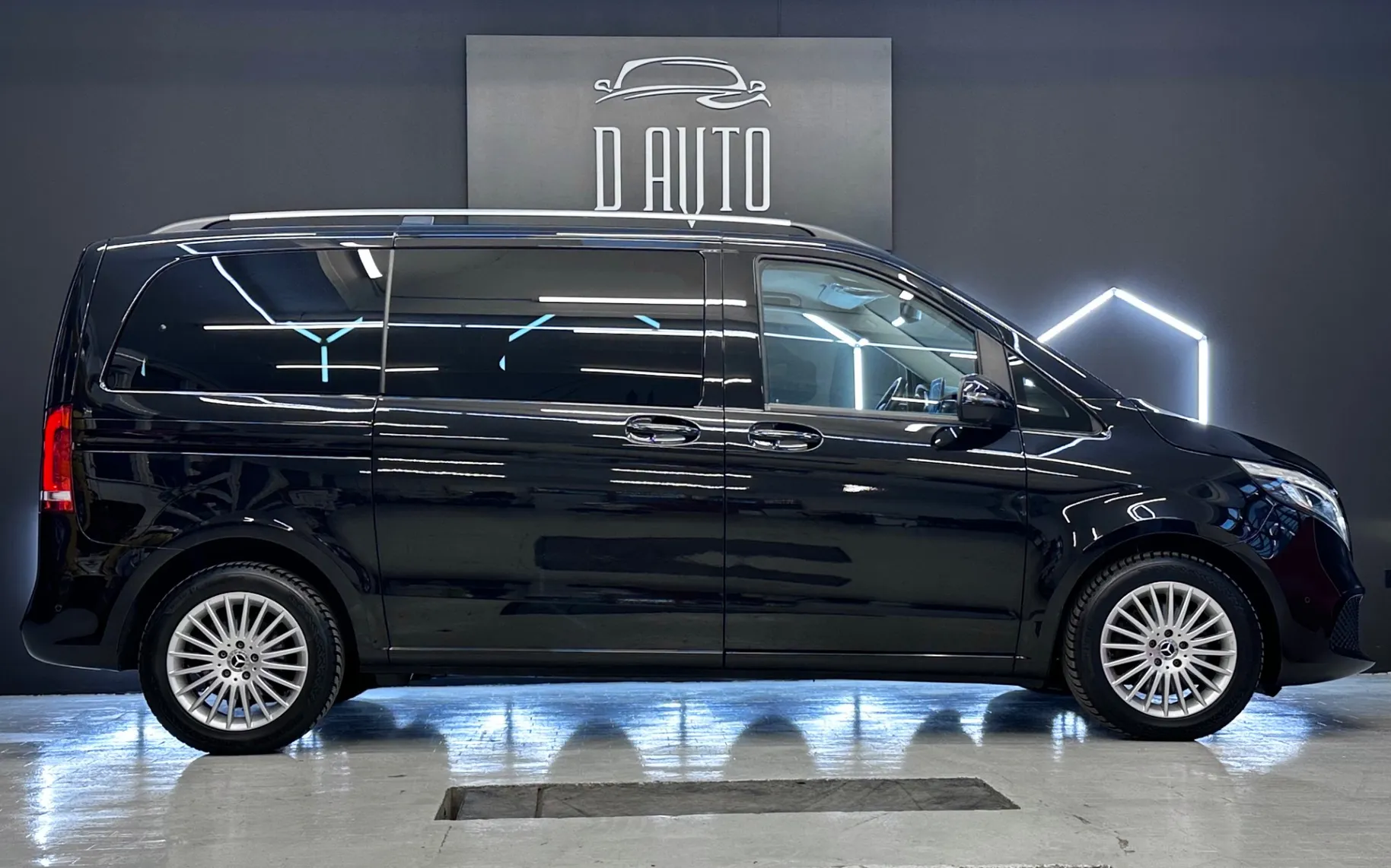 Zunanja slika - Mercedes-Benz V-Razred - V 250 d 140KW+WEBASTO+360KAMERA+BURMESTER+AMBIENT - 5