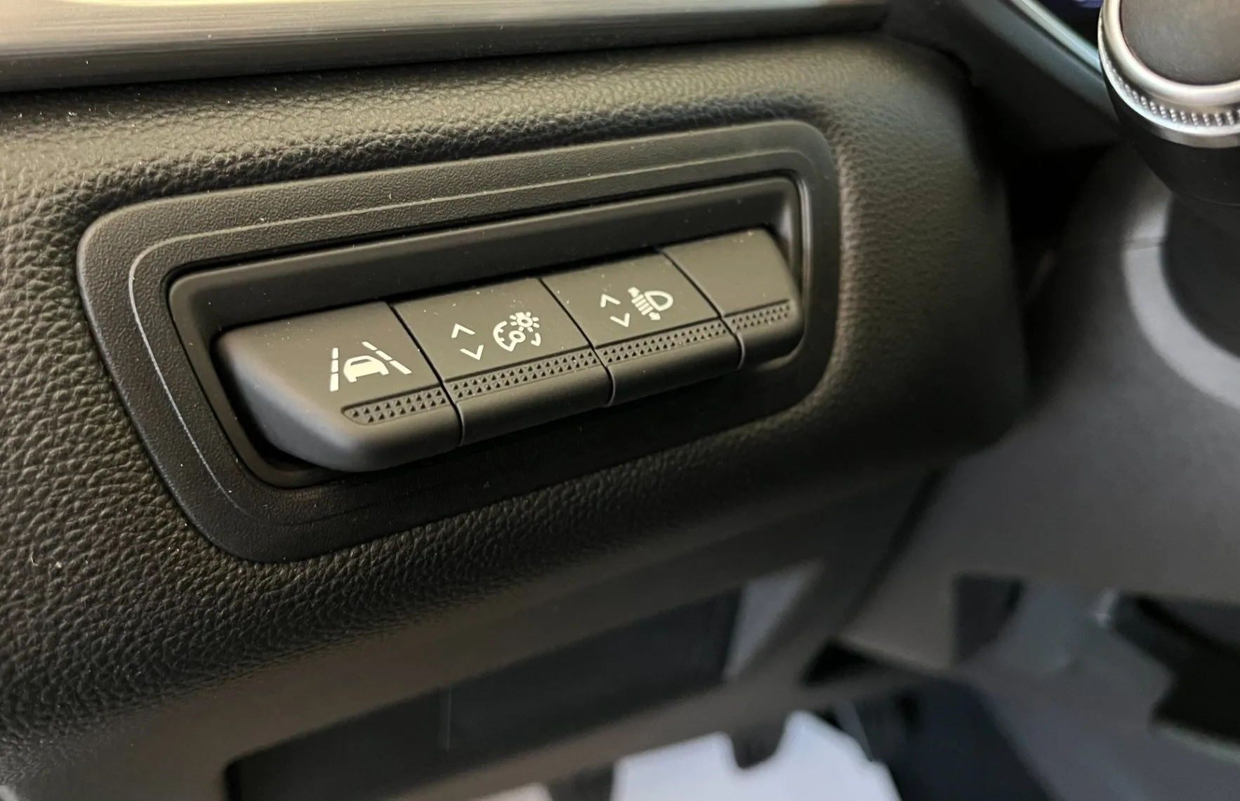 Zunanja slika - Renault Captur - TCe 90 Intens - 1. LASTNICA - SLOVENSKI - 18