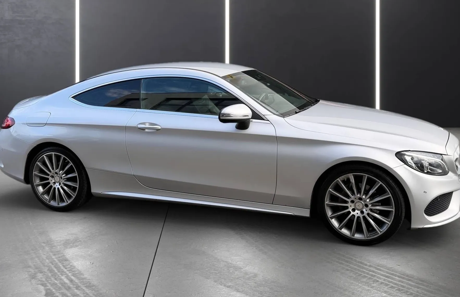 Zunanja slika - Mercedes-Benz C-Razred - C COUPE 220d AMG LINE FULL LED NAVI TEMP PDC TOP - 10