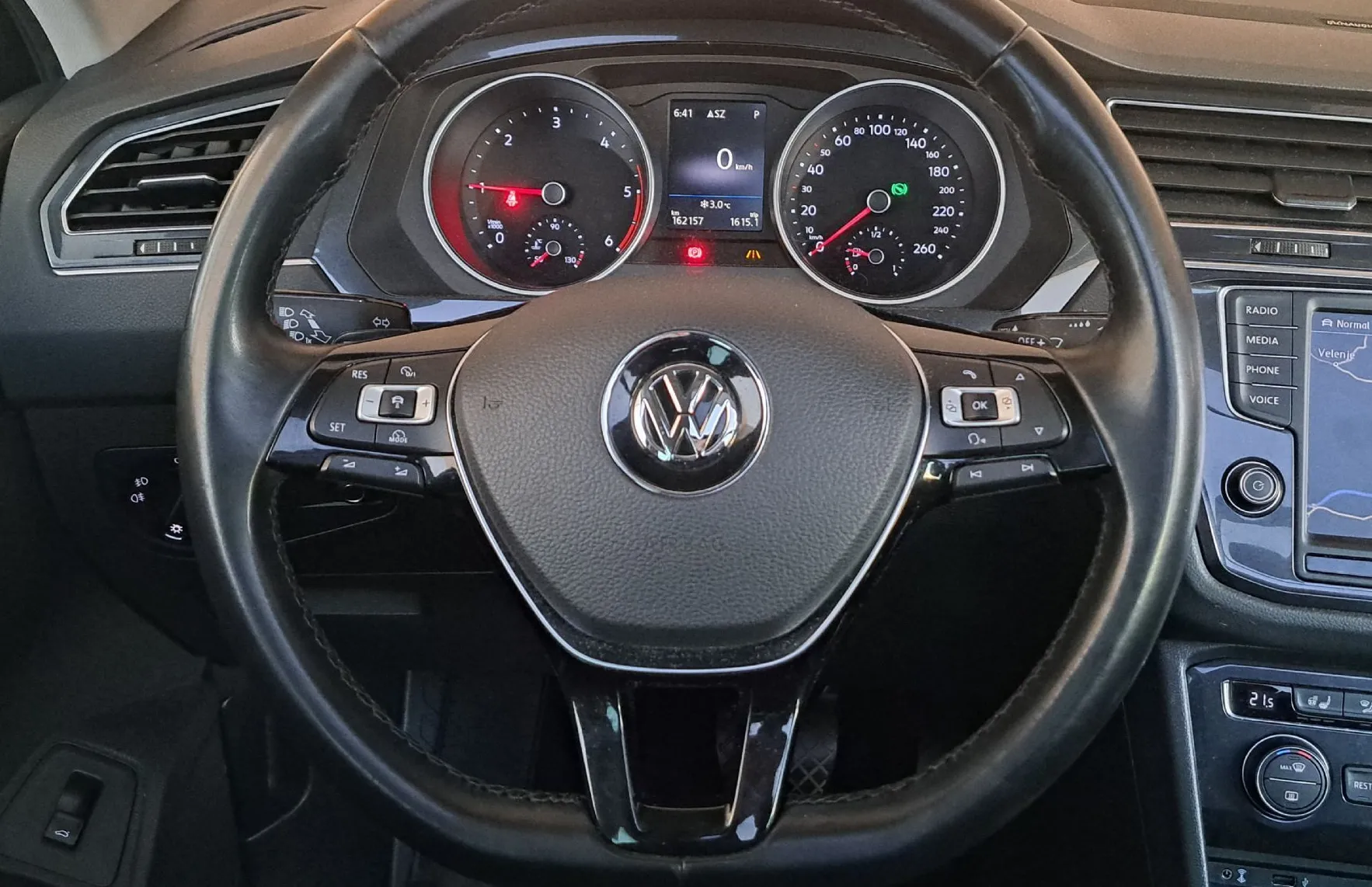 Zunanja slika - VW Tiguan - 2.0 TDI 4Motion DSG Highline Panorama-LED-Keyless - 7