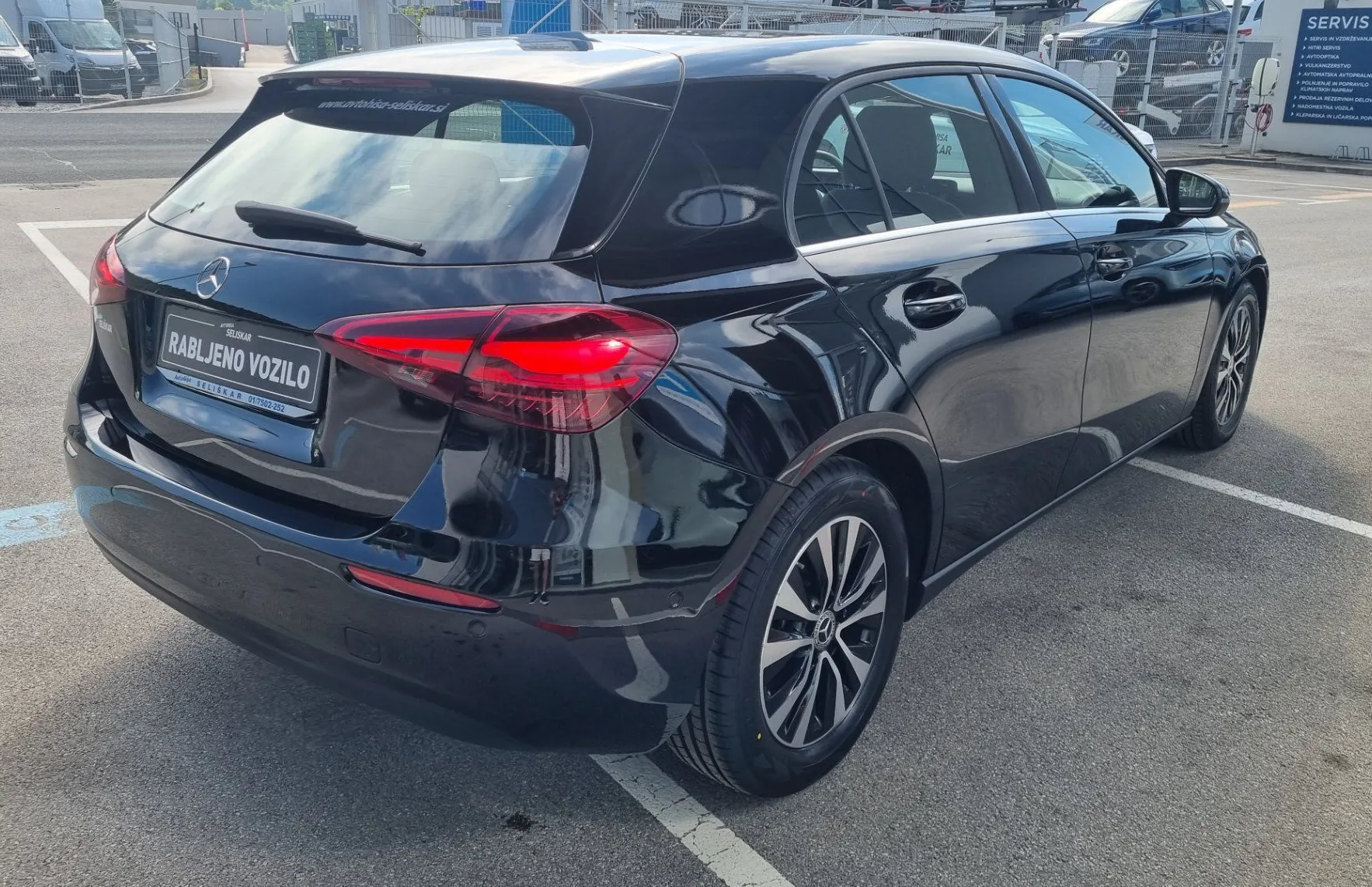 Zunanja slika - Mercedes-Benz A-Razred - A180 MHEV - AVTOMATIK-DAB-KAMERA-NAVIGACIJA - 8
