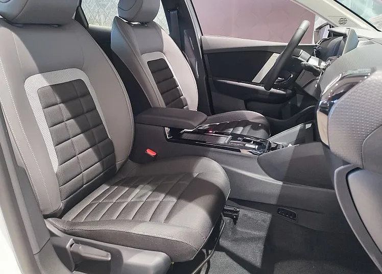 Zunanja slika - Citroën C4 - Business Hybrid145 eDCT6 - 8