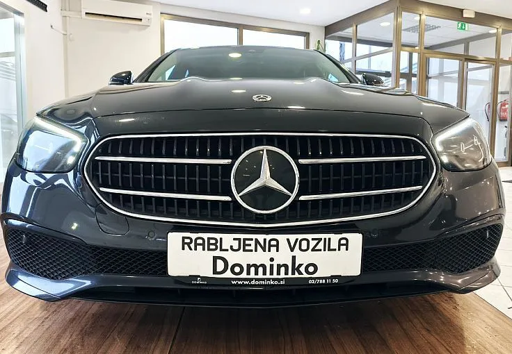 Zunanja slika - Mercedes-Benz E-Razred - 220d MHEV AVT-DAB-APPLE-KAMERA-GRETJE-NAVI-VIDEO - 2