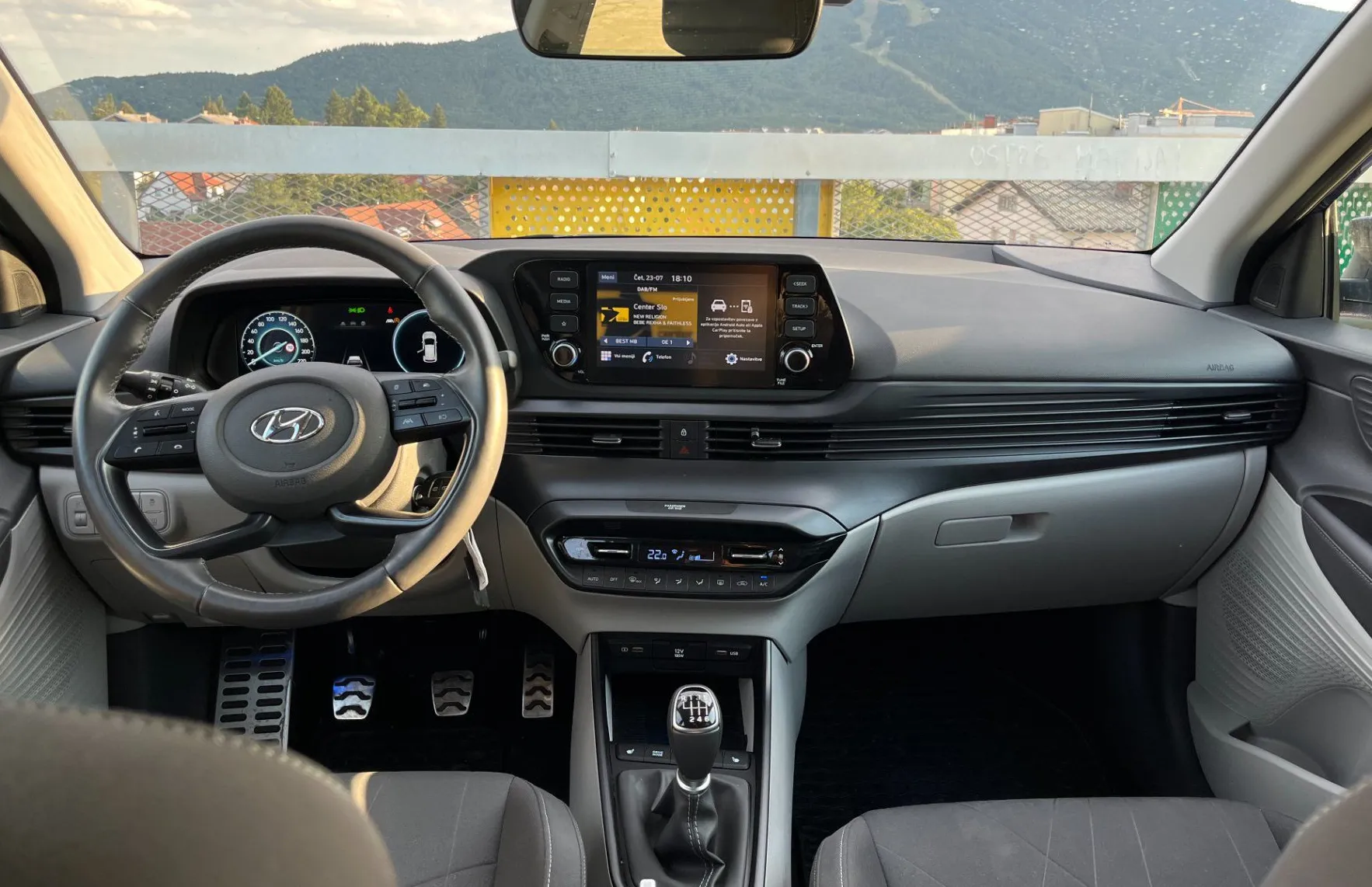 Zunanja slika - Hyundai Bayon - 1.0 T-GDI Style.LED.VZR.KAM.LANE AS.ACC 22.768 KM - 10