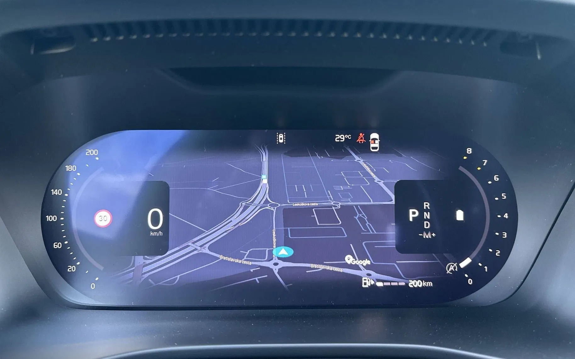 Notranja slika - Volvo XC40 - B3 P Core AT DCT 3 leta garancije + 3 servisi... - 15